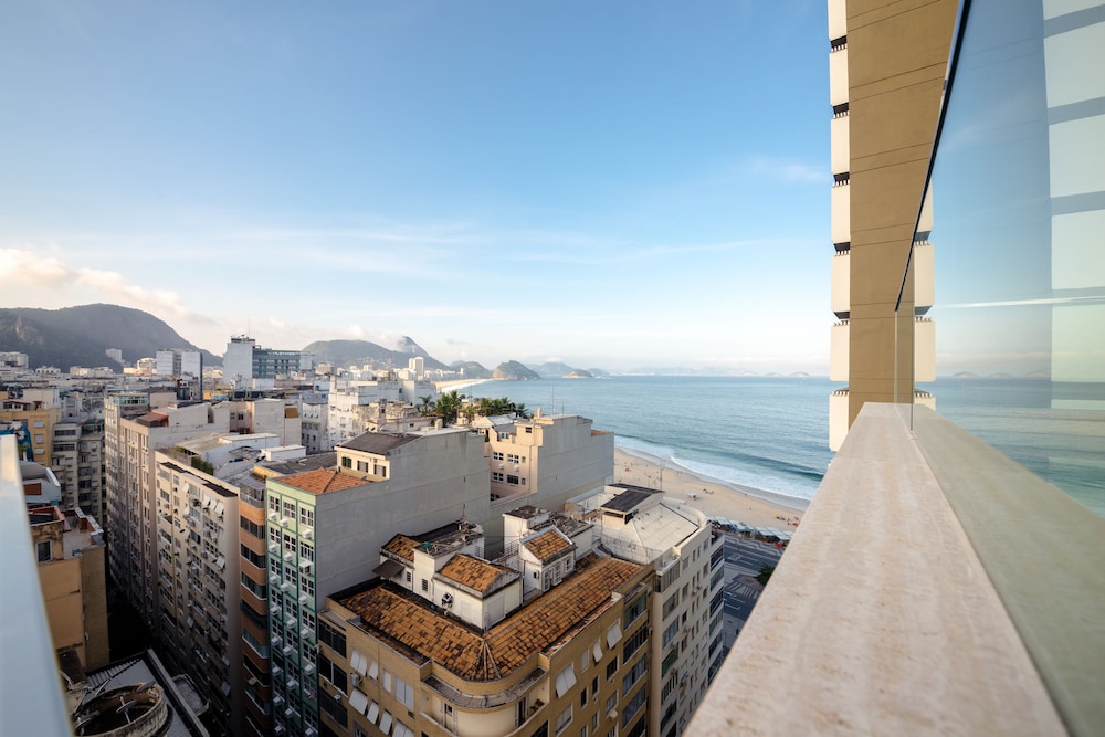 Ritz Copacabana Boutique 48/52