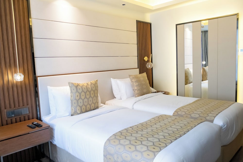 Ramada by Wyndham Cox's Bazar Kolatoli Beach 16/42