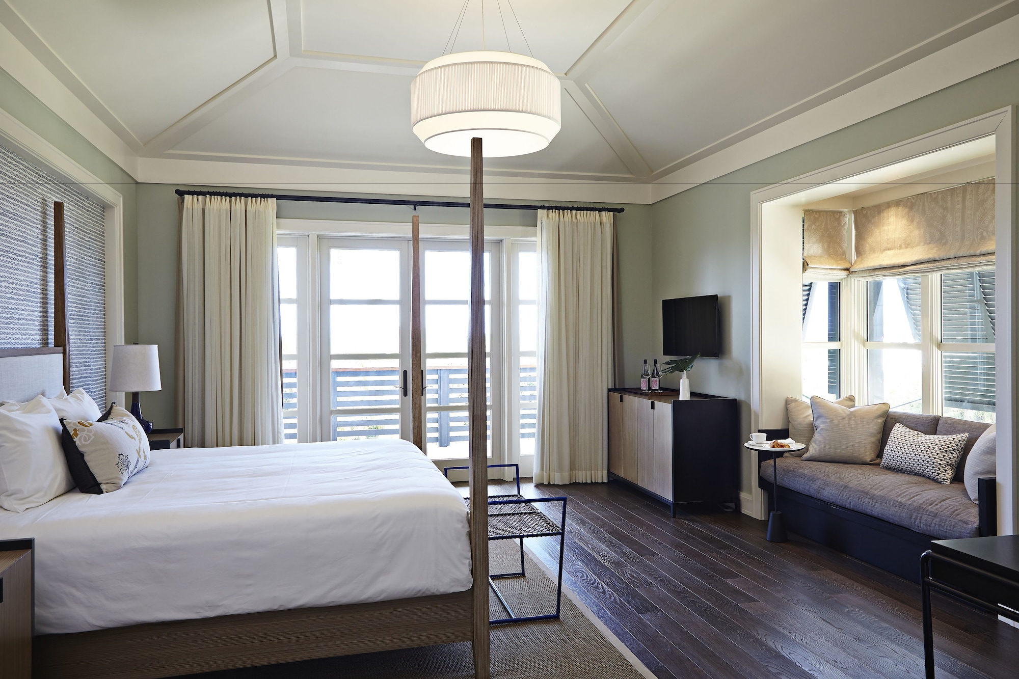 PREMIER, KING BED, MARINA VIEW
