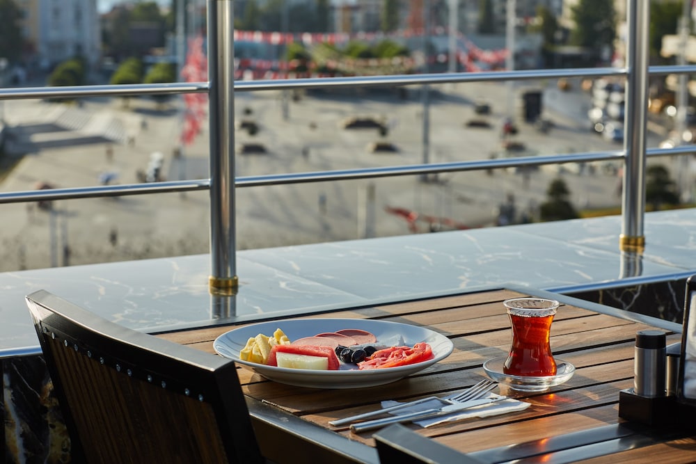 Royal Pera Taksim 56/67
