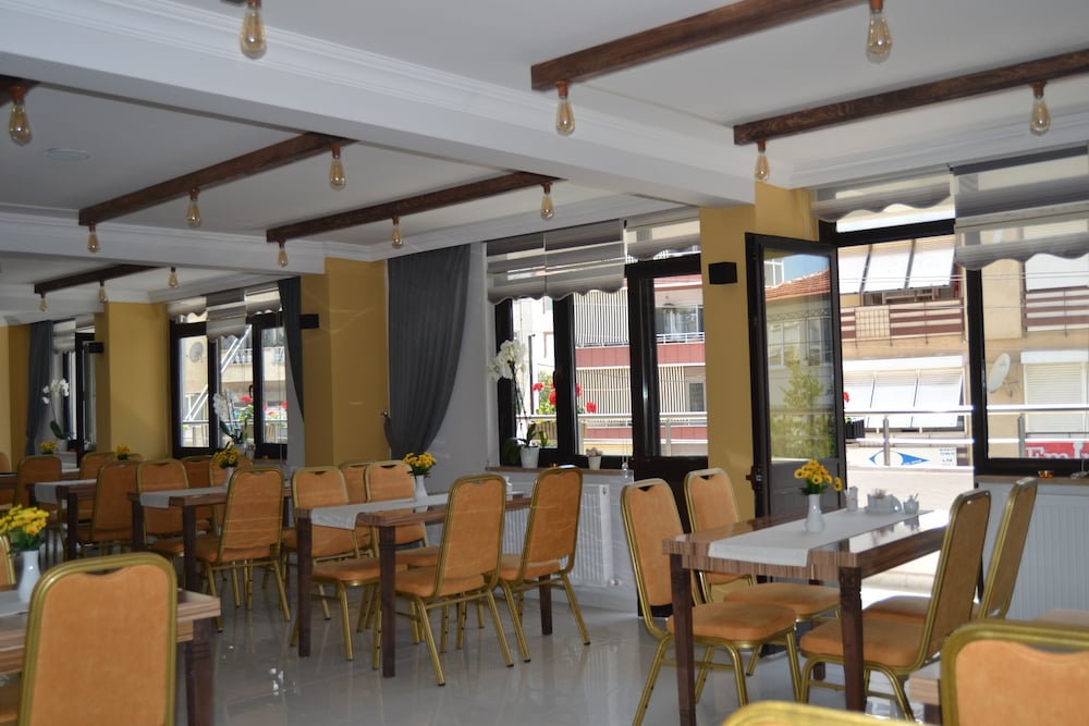 Grand Krone Hotel 30/41
