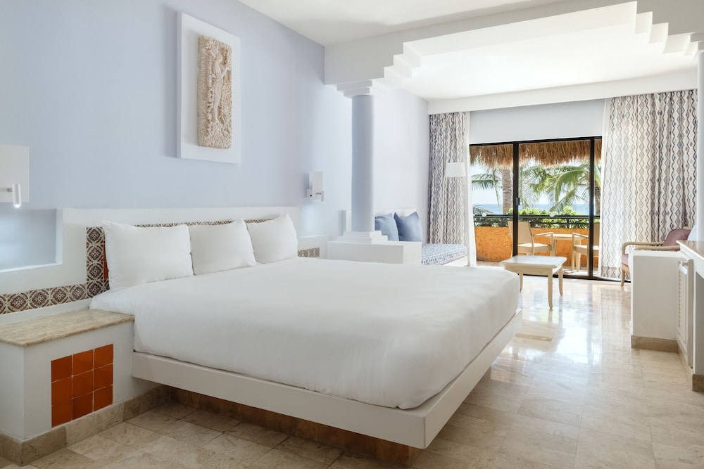 Iberostar Waves Tucan 8/47