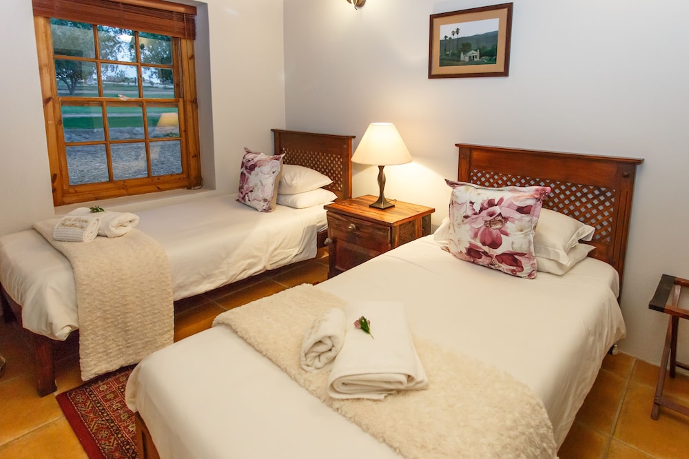 De Denne Guest House 11/50