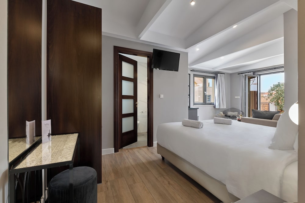 Nival Luxury Suites 16/50