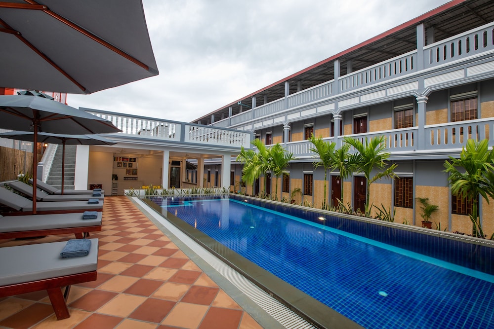 Botoum Hostel 28/33
