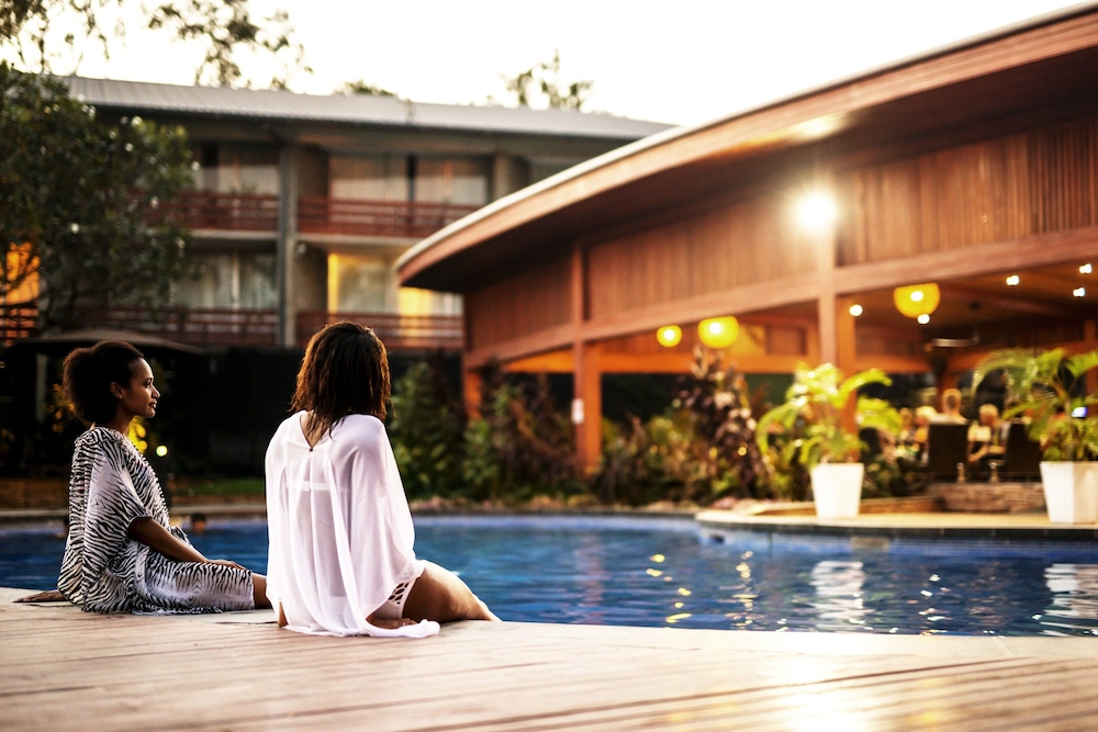 swimming pool spa