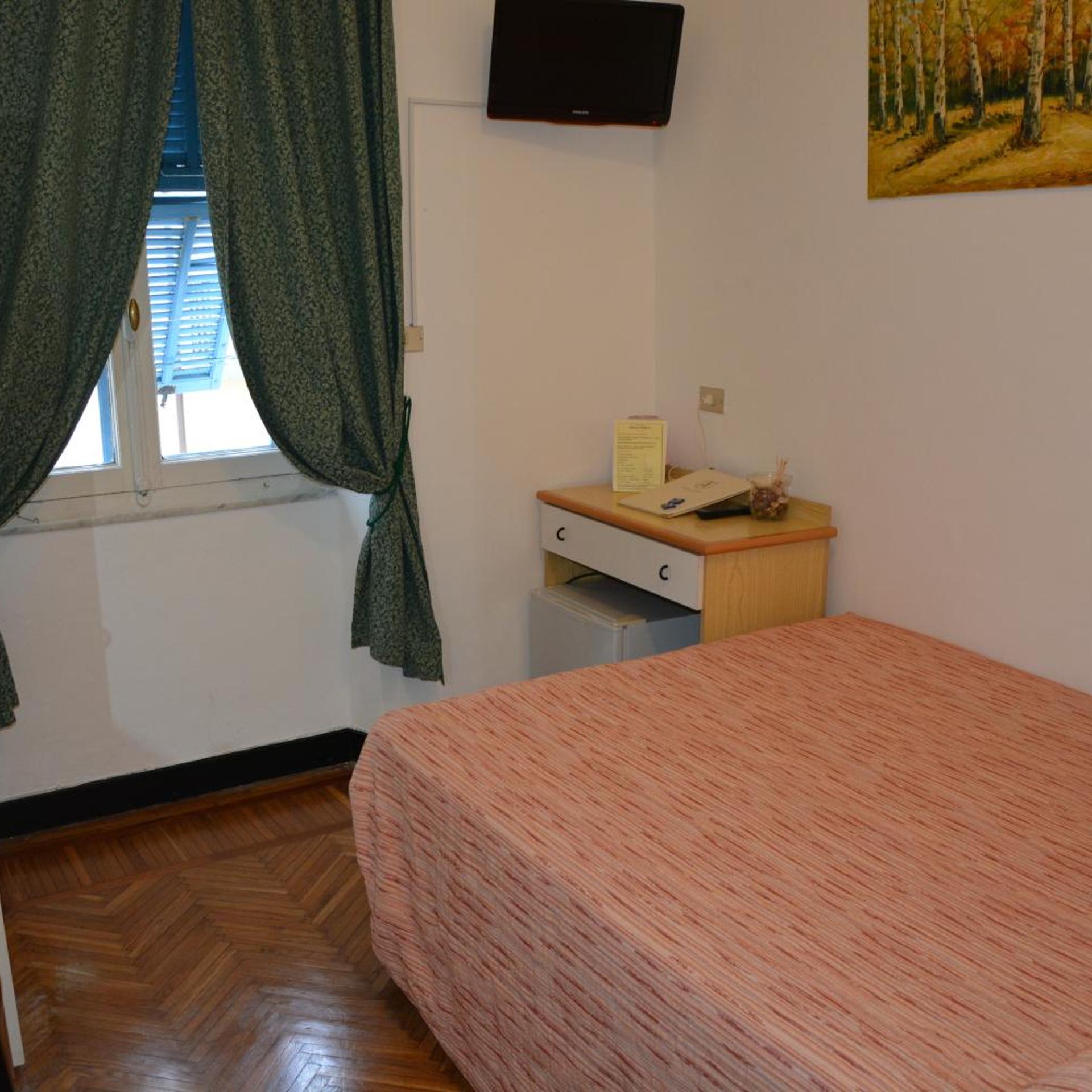 Room, Single, Private Bathroom