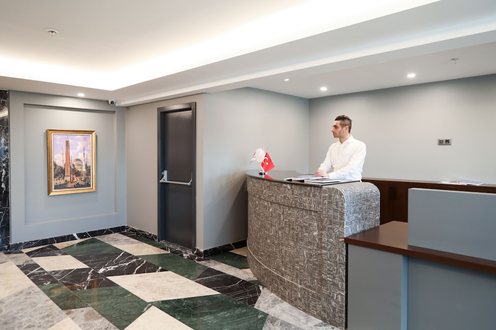 Expoist Hotel 7/67