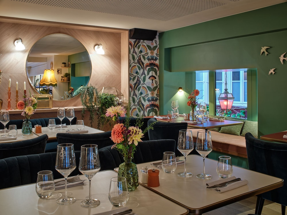 Hotel & Spa Royal Madeleine 62/77