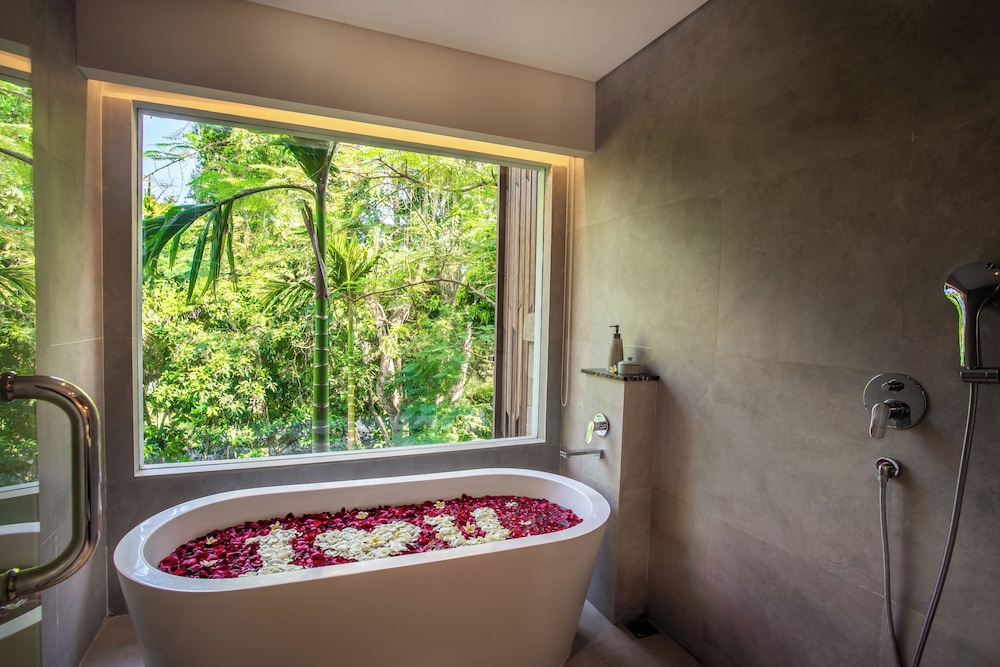 Sanctoo Suites And Villas 52/76