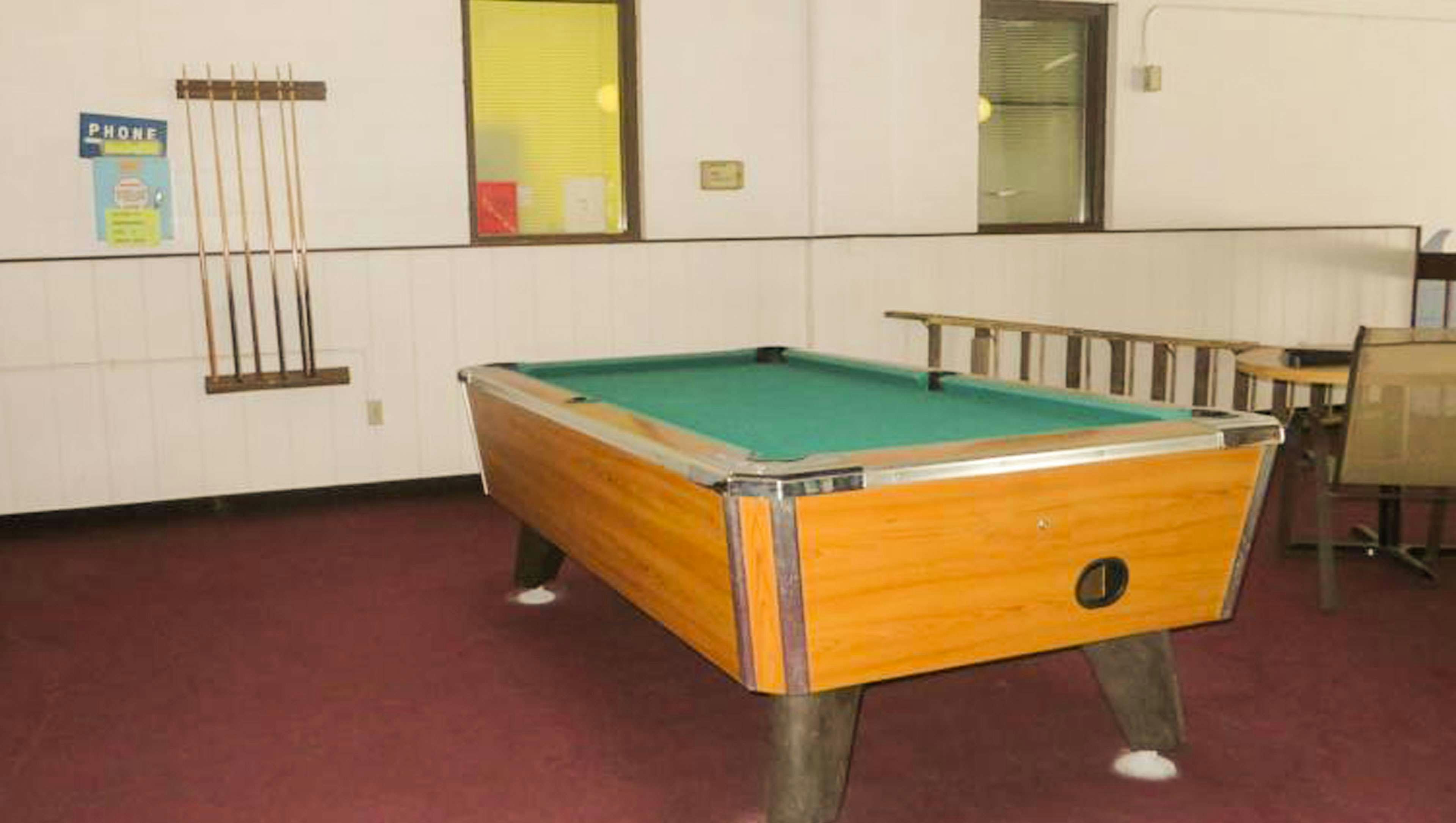 Voyageur Inn and Conference Center 6/58