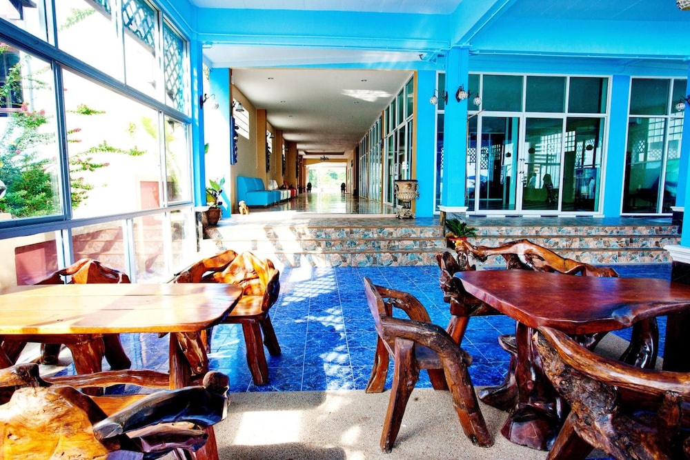 Sea Breeze Guest House 58/73