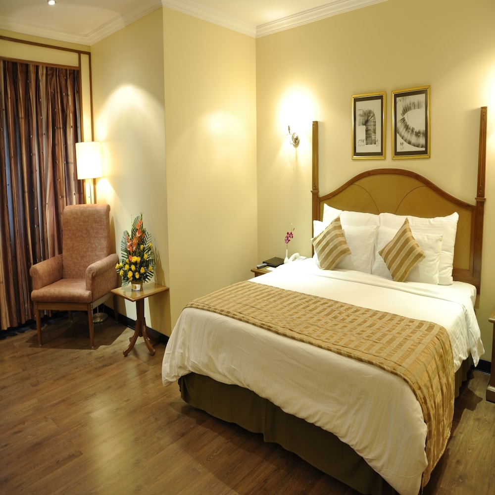 Aditya Park A Sarovar Portico Hotel 9/48