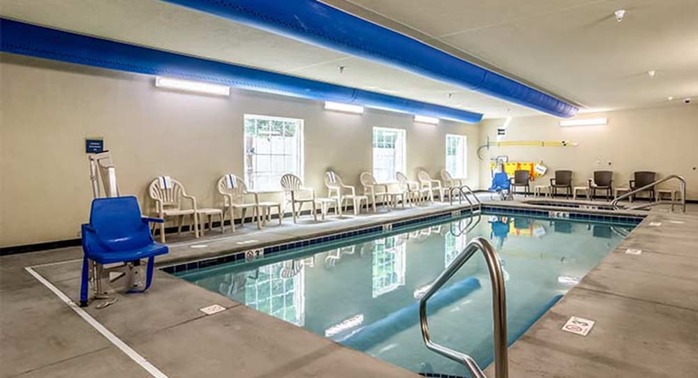 Cobblestone Hotel and Suites - Erie 25/50