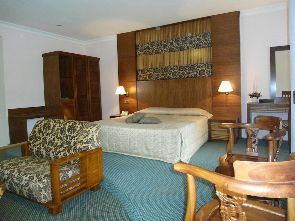 Rompin Beach Resorts 20/39