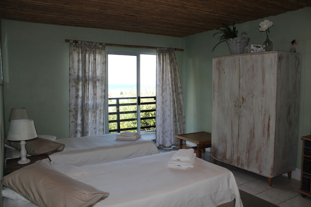 Bluebottle Guest House 10/50