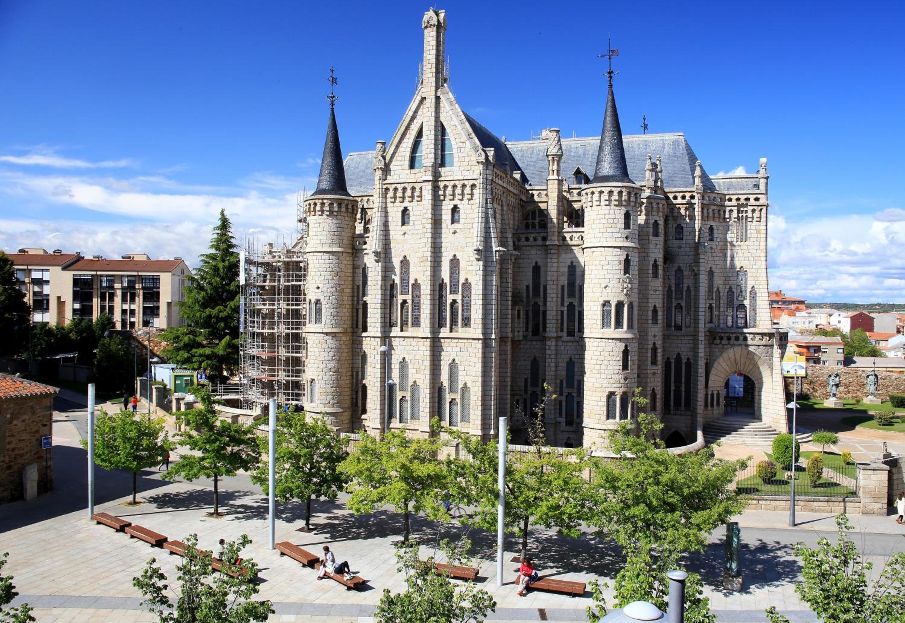 Hotel Gaudi Astorga 44/48