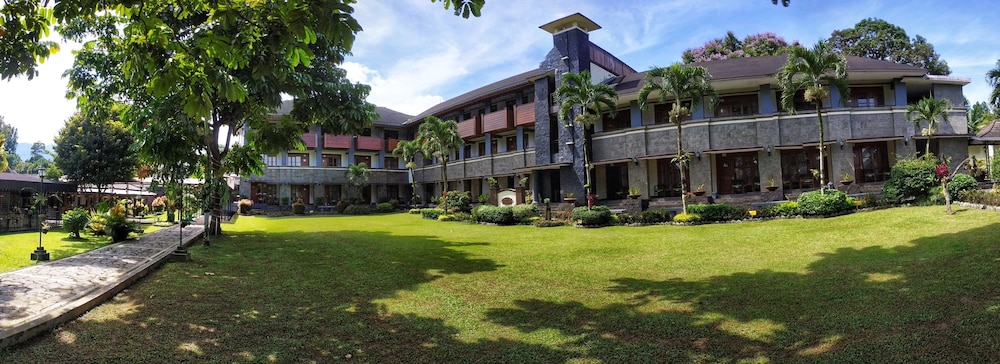 Hotel Bahtera PT Pelni 14/15