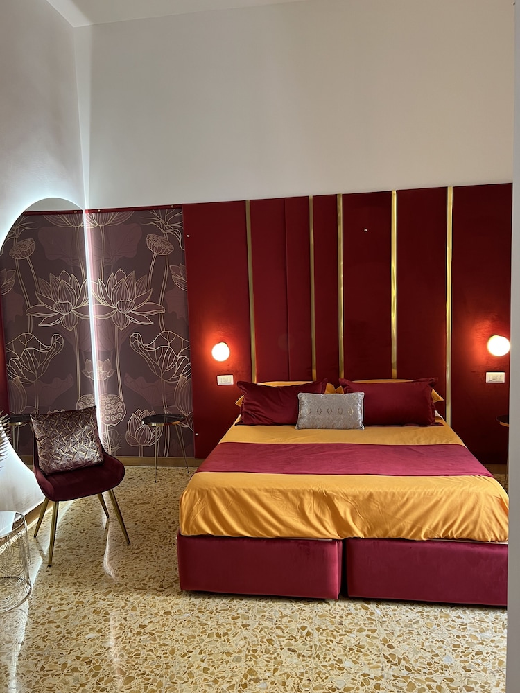 Sanfelice Rooms & Suites 5/50