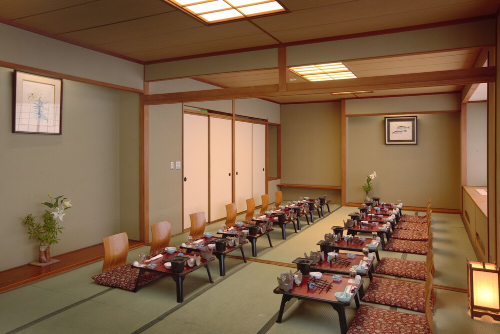 Ryokan Sansa Tei 36/44