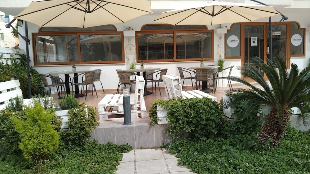 La Veranda Hotel 2/44