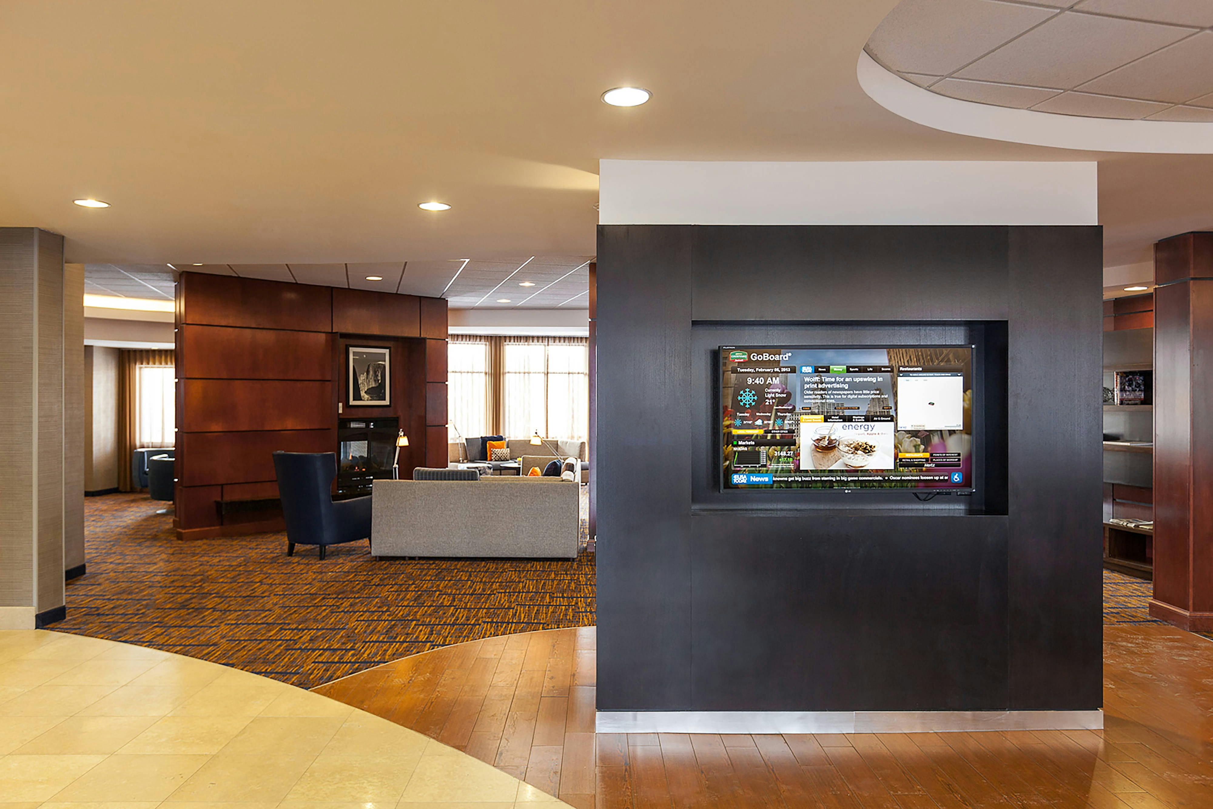 Lobby at Courtyard by Marriott Chicago Schaumburg/Woodfield Mall, SCHAUMBURG - IL