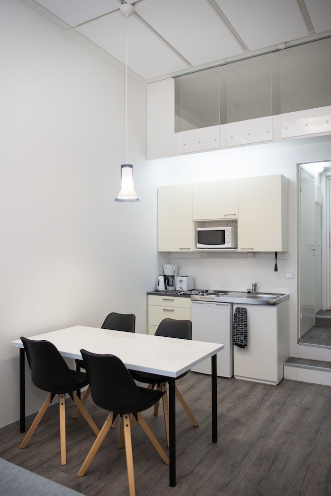 Innotelli Apartments 6/32