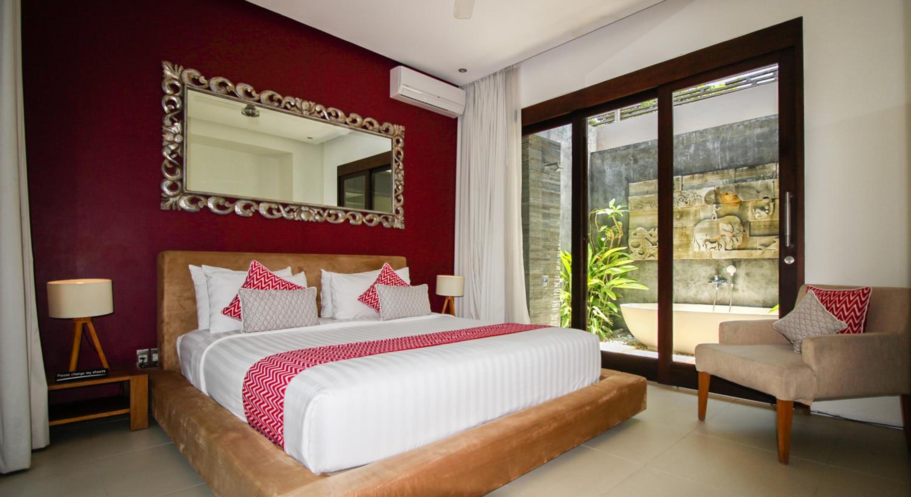 2 Bedrooms, Pool, Villa