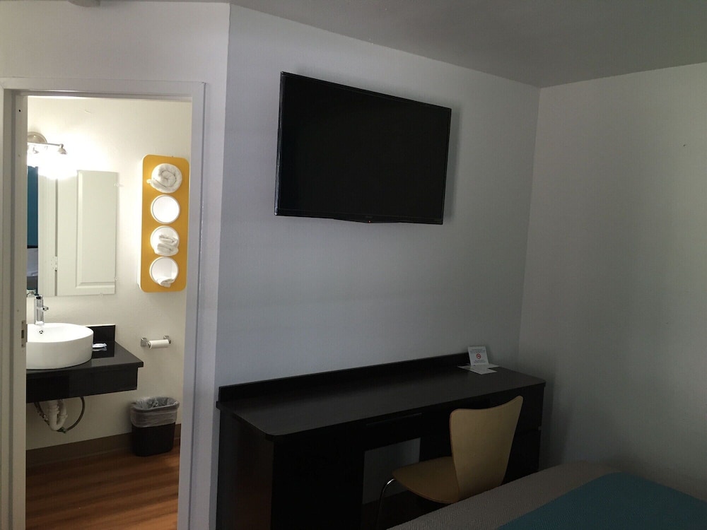 Motel6 Prairie Du Chien, WI 35/45