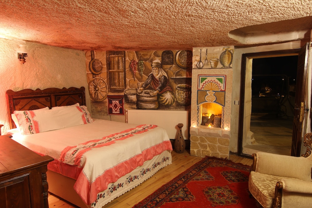Ascension Cave Suite 4/30