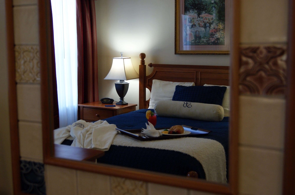 Historic Boone Tavern Hotel and Restaurant 55/69