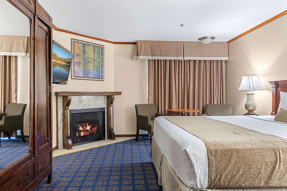 Chateau Big Bear Boutique Hotel, BW Signature Collection 14/55