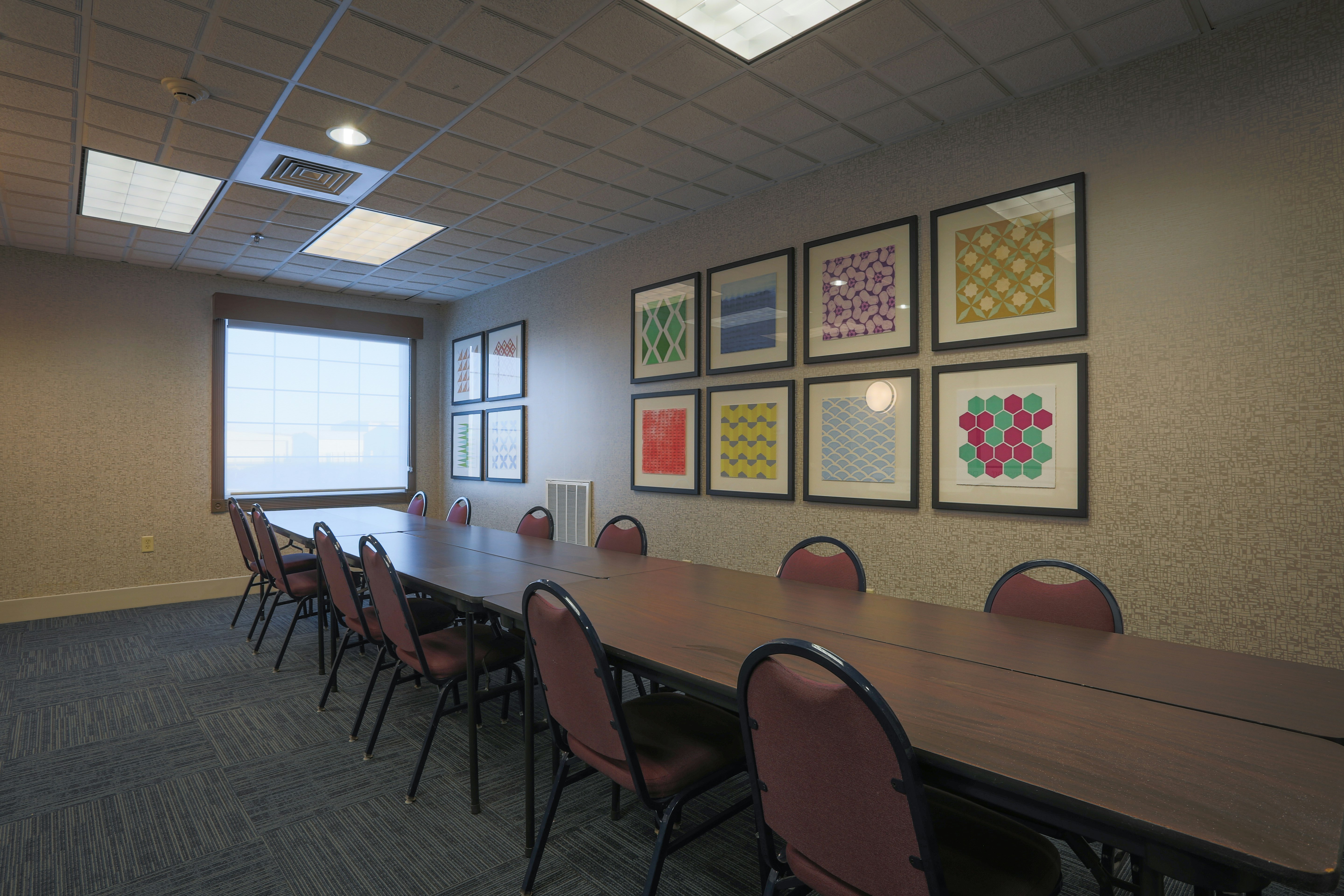 Holiday Inn Express Hotel And Suites Reading 45/48