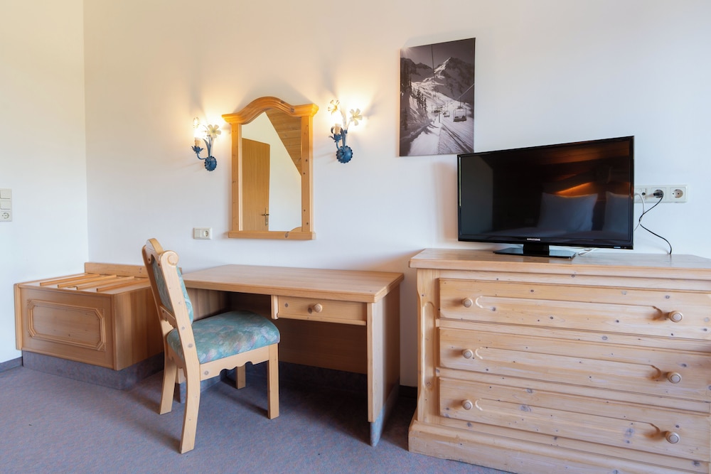 Gruberhof Hotel 9/47