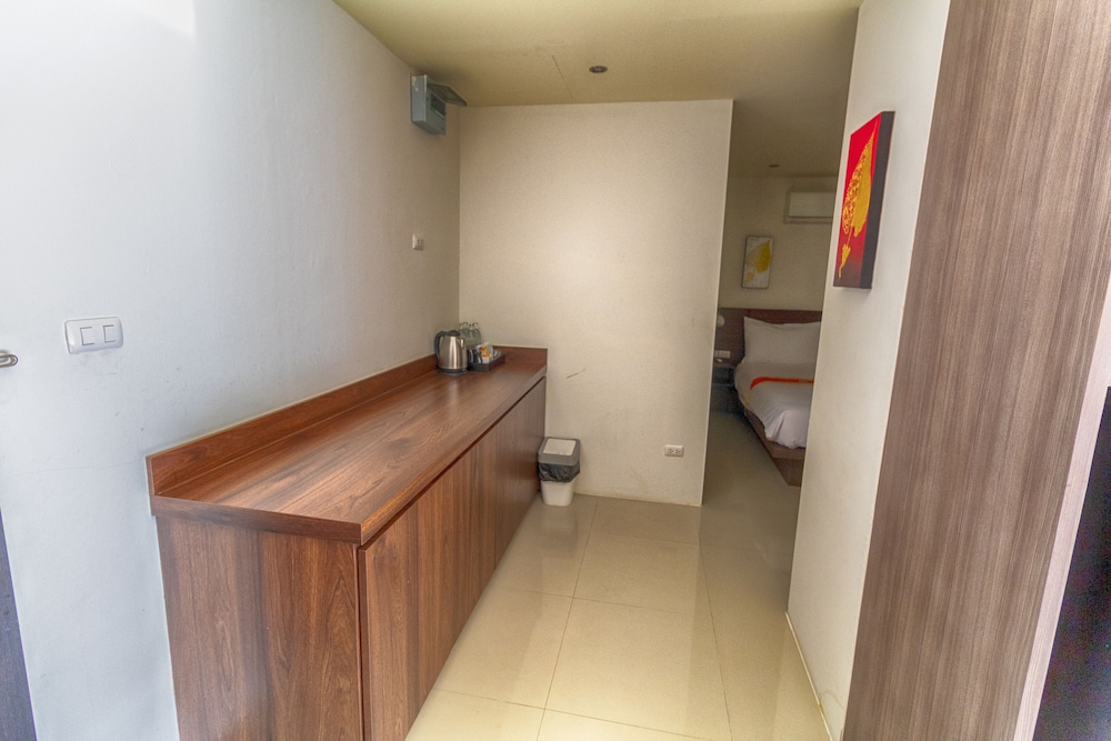 Oceanview Treasure Hotel & Residence 8/58