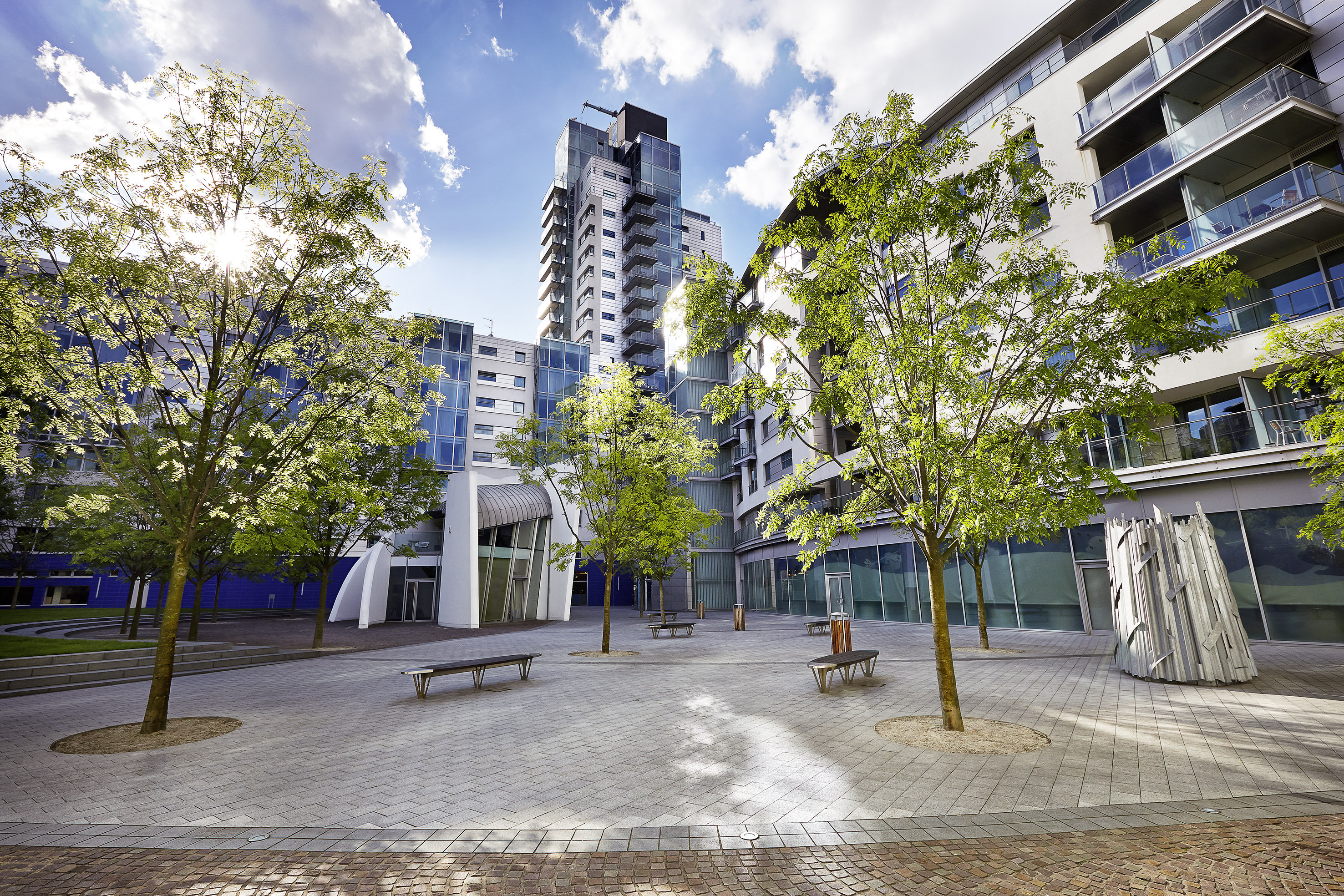Marlin Apartments Empire Square 25/26