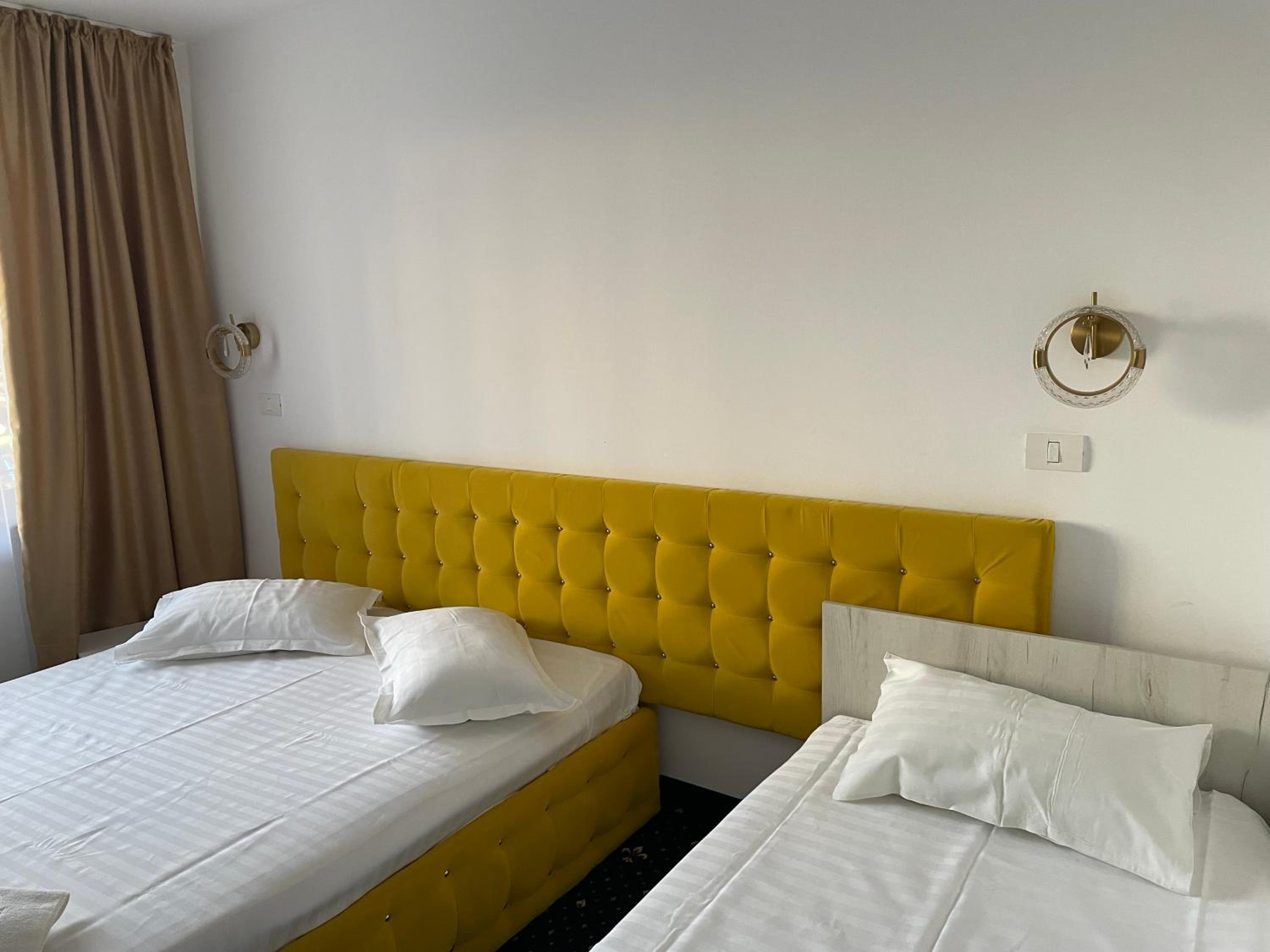 Room, Triple, Balcony