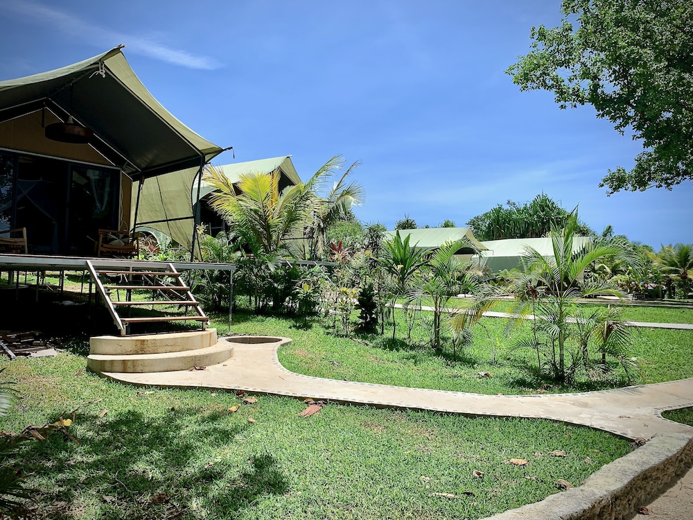 Turtle Bay Lodge 3/67