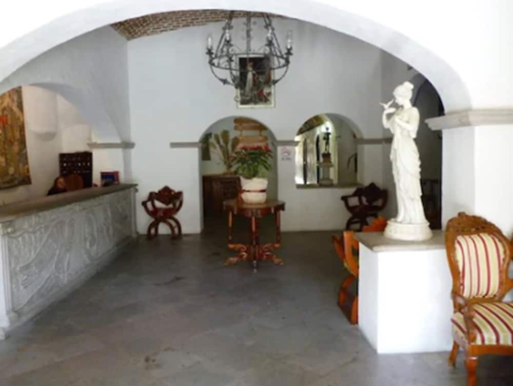 Hotel Castillo Santa Cecilia 15/70