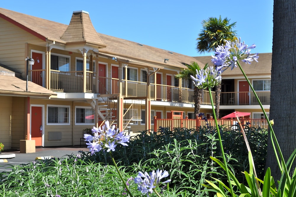 SureStay Hotel by Best Western Santa Cruz 6/54