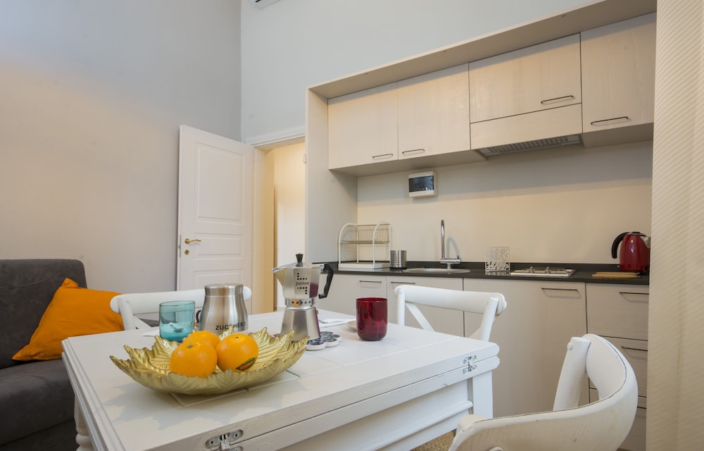Iris Apartments 19/25