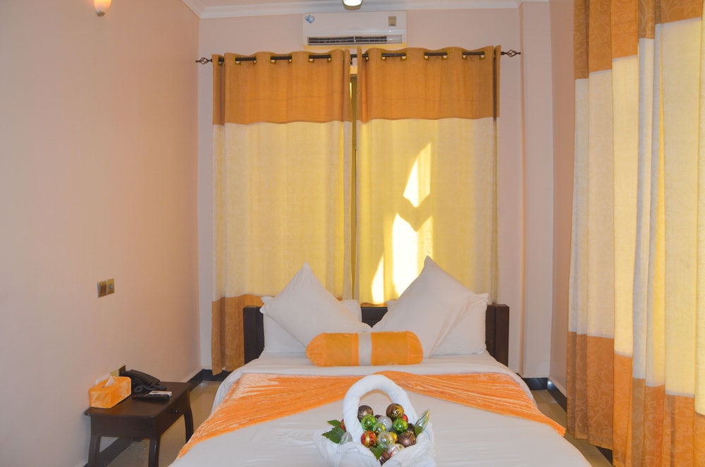 DELUXE, SUITE, CITY VIEW