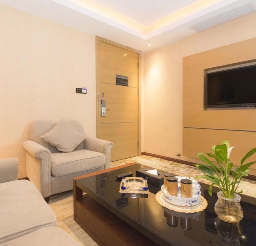 Pengker Deluxe Collection Hotel 24/30