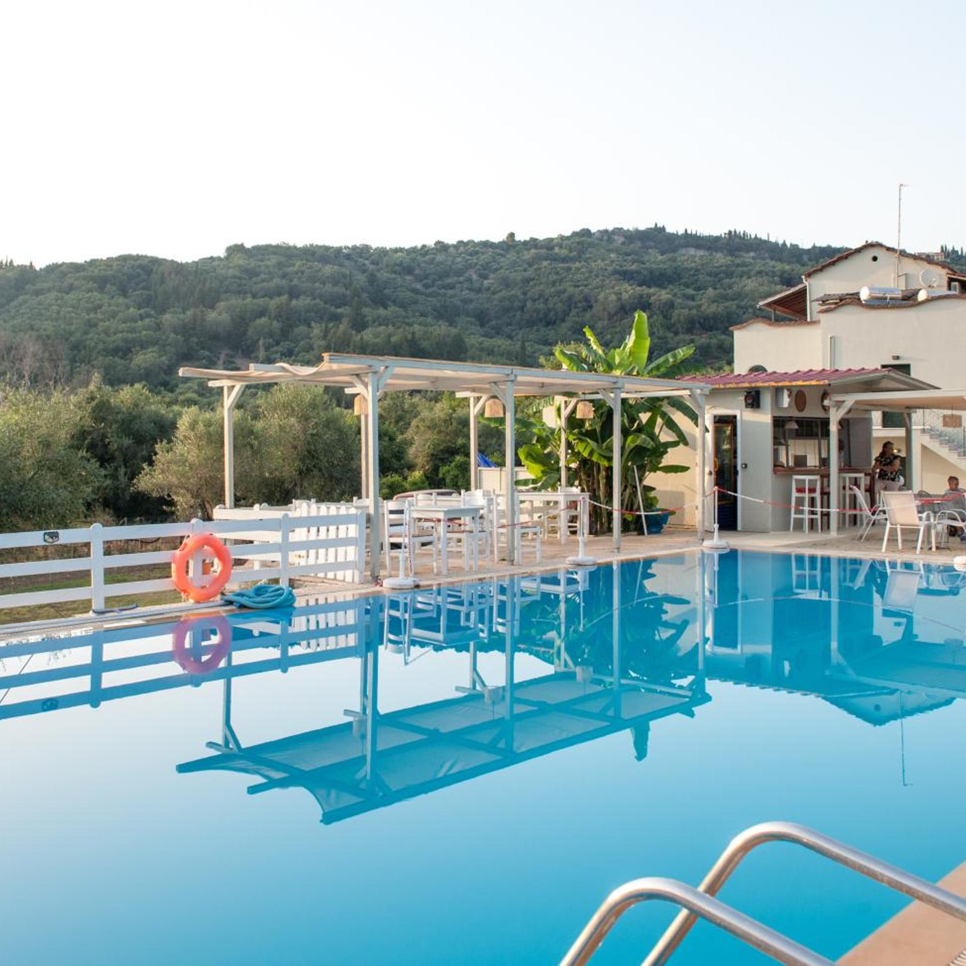 Vassilis Paradise Garden 22/67