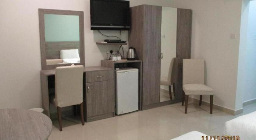 Sovereign Hotel 39/39