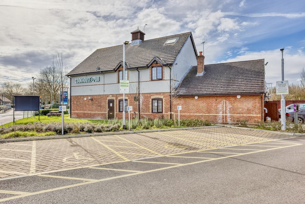 Premier Inn Harlow East (Church Langley) in HARLOW