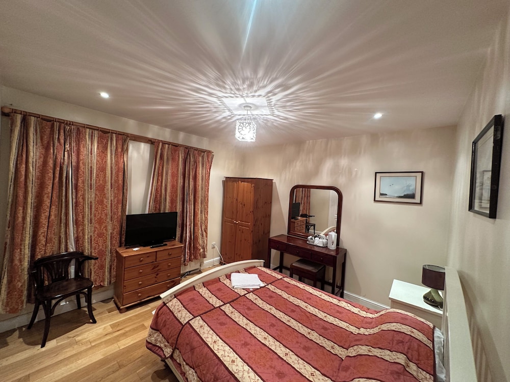 Dharma Lodge 35/47