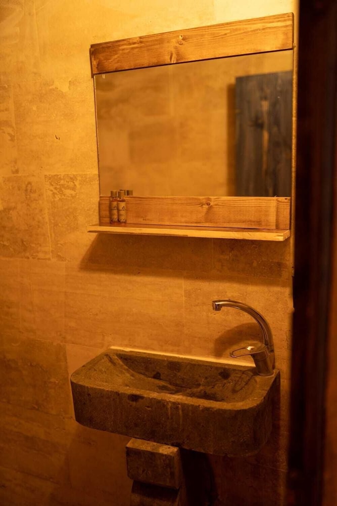 Duru Cappadocia Stone House 13/26