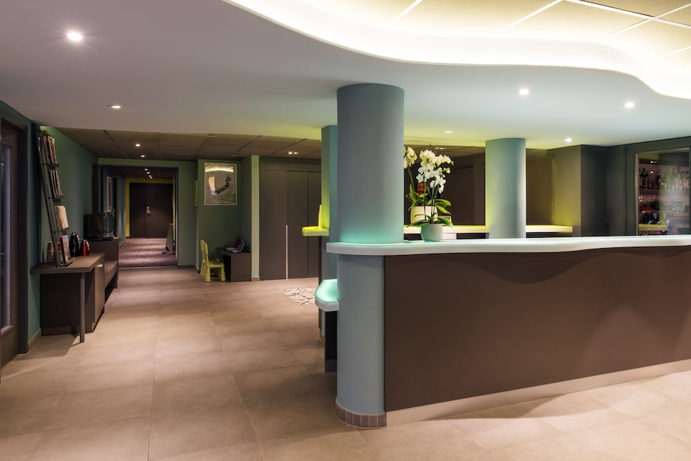 lobby