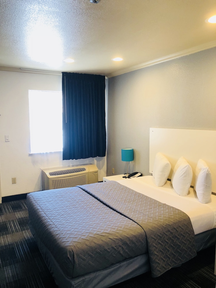 BridgePoint Inn Daly City 22/39